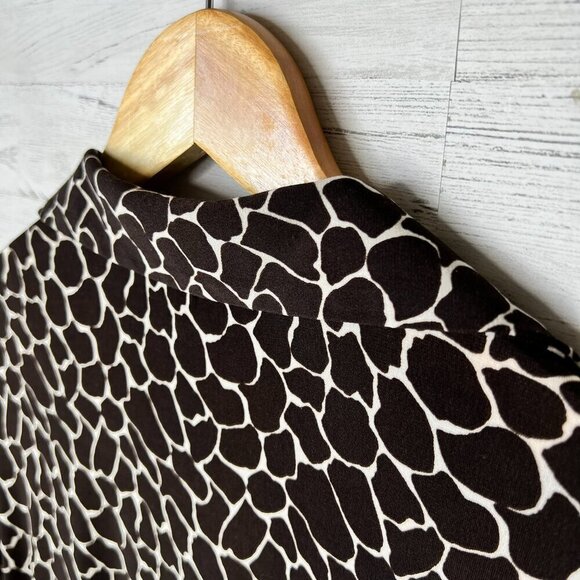 Chicos Blouse Womens Size 1/M Giraffe Print Faux Wrap Long Sleeve Contemporary - Picture 12 of 15